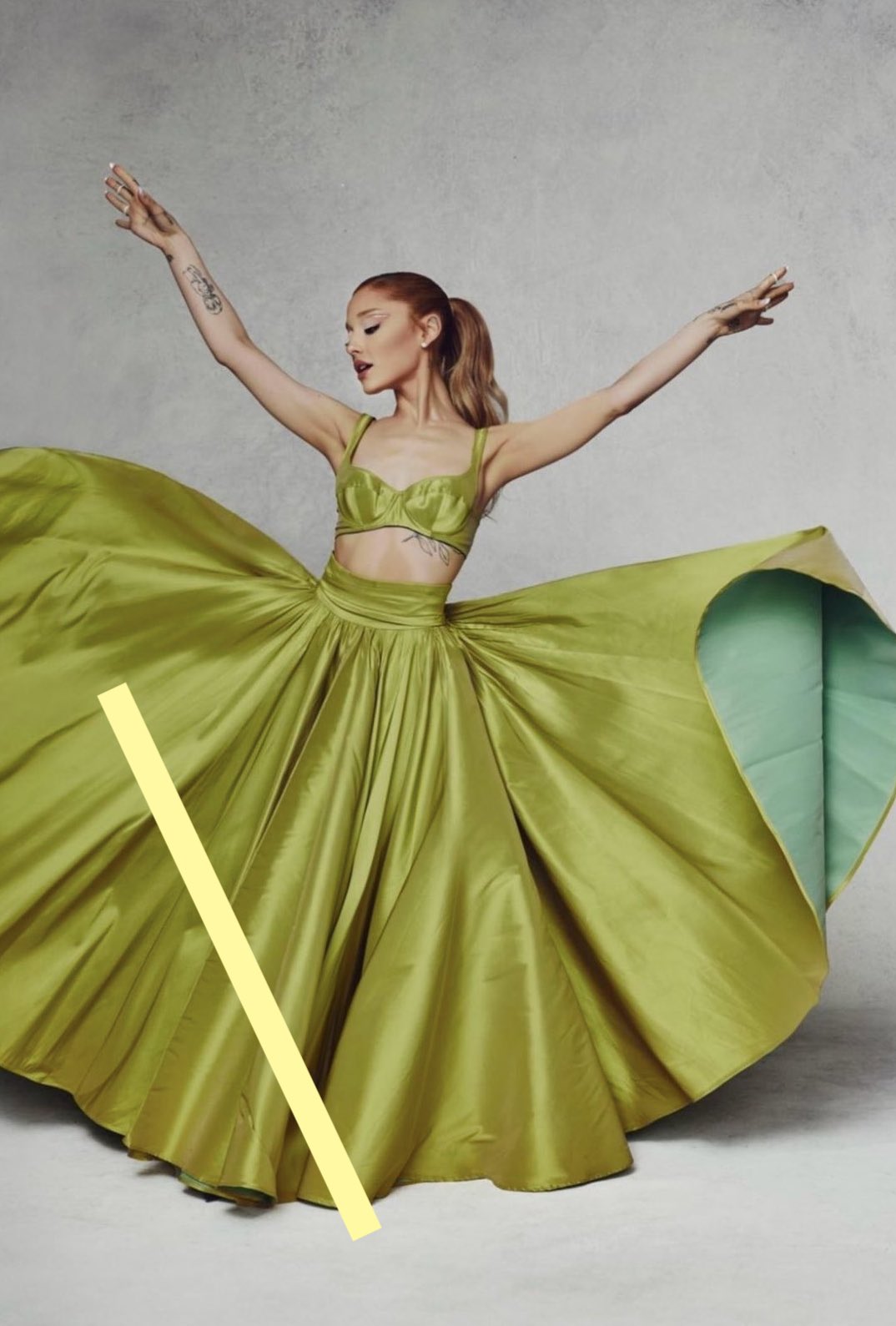 photo ARIANA GRANDE (1193)