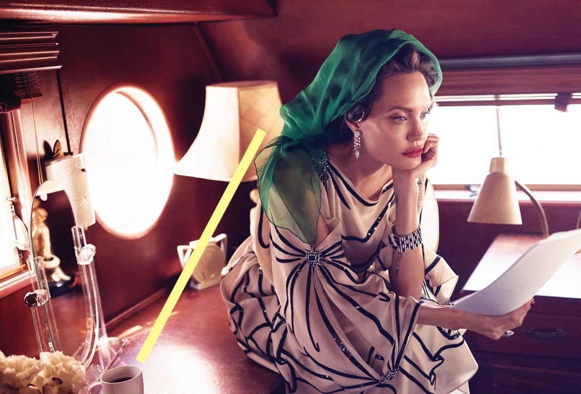 photo ANGELINA JOLIE (220)