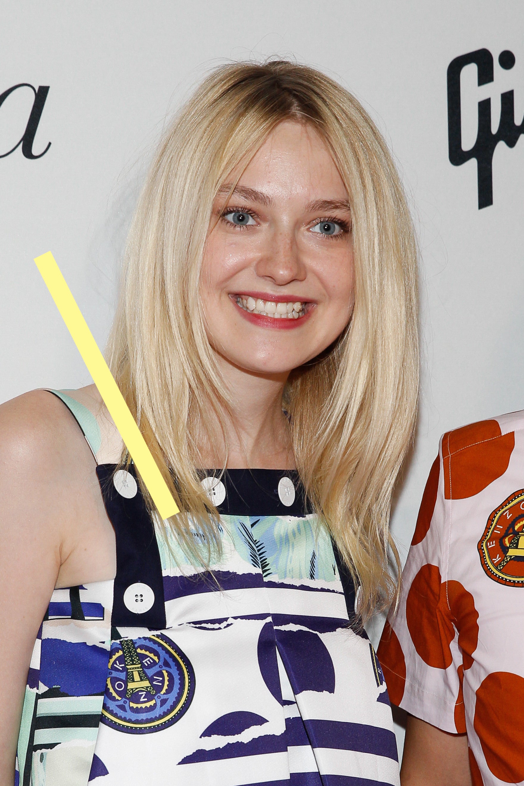 photo DAKOTA FANNING  (1730)