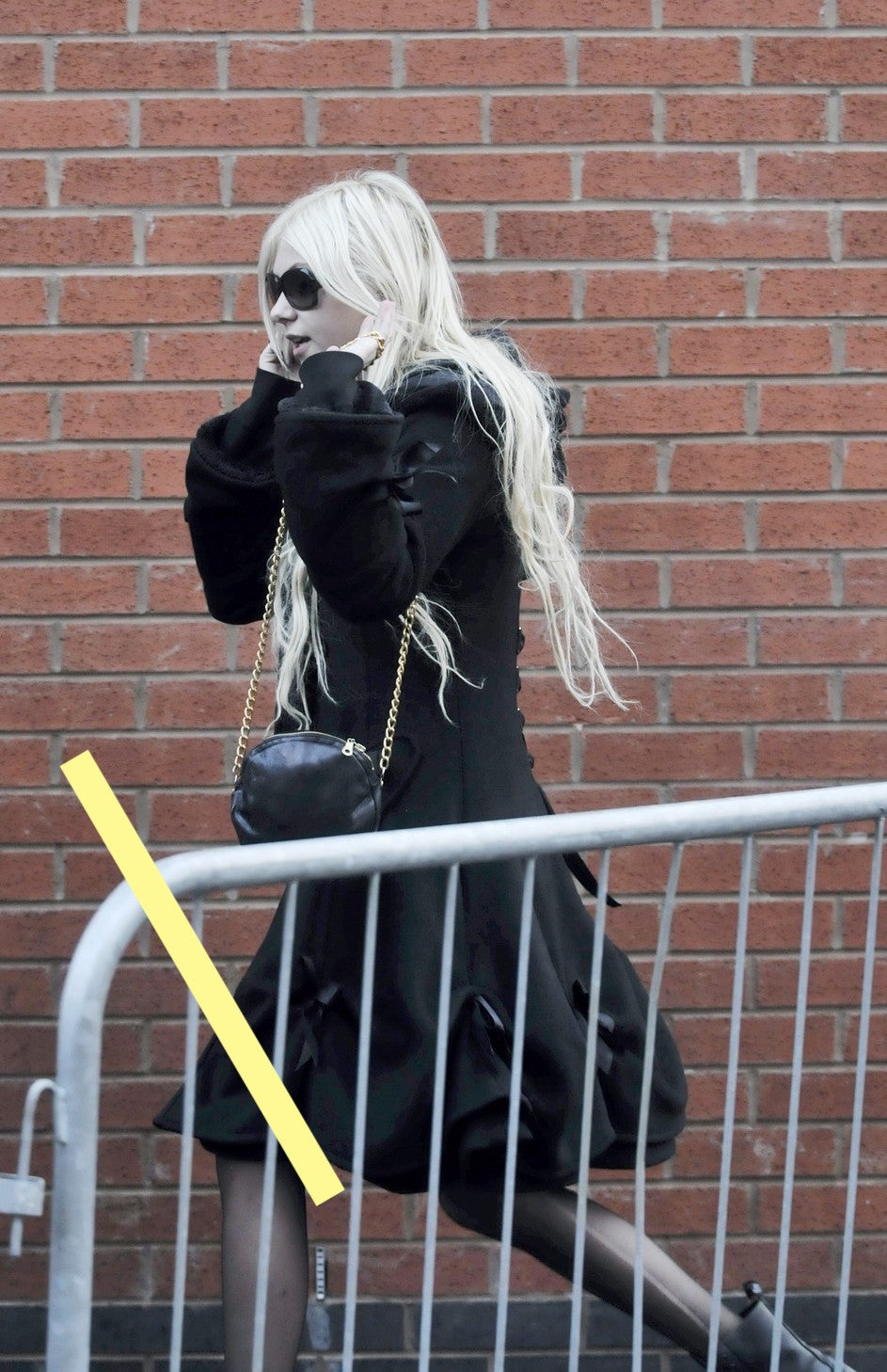 photo TAYLOR MOMSEN (562)
